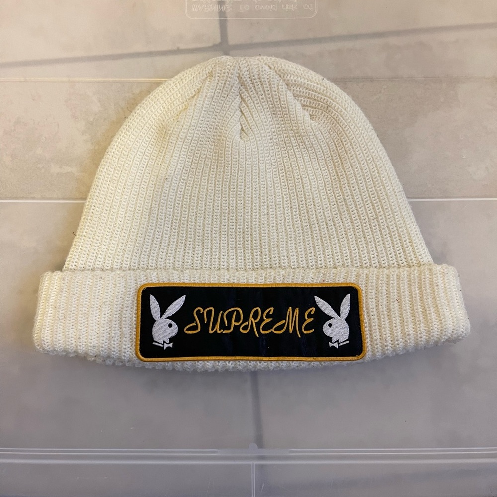 White SUPREME Hat